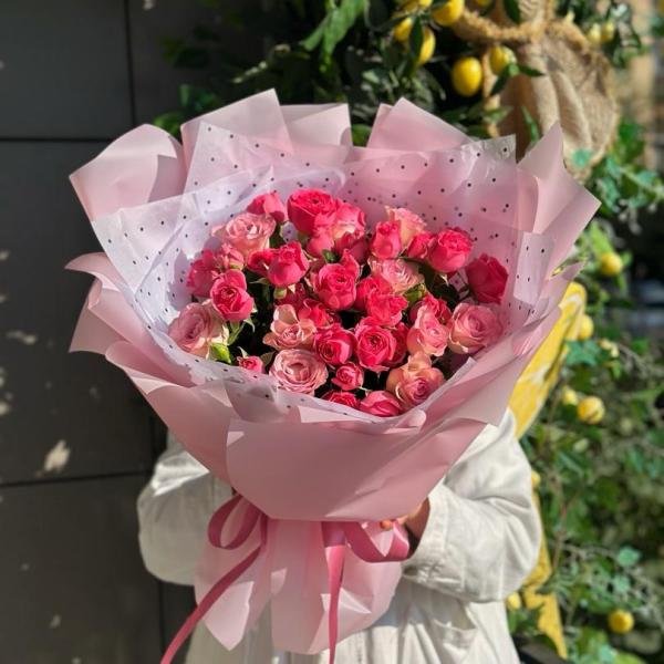 Микс Кении и кустовых роз
